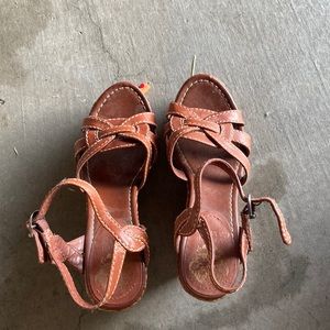 Tan shoes 5.5 size